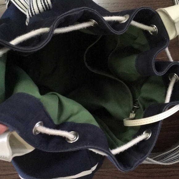 Vintage Lacoste canvas and Leather bag - Picture 3 of 12